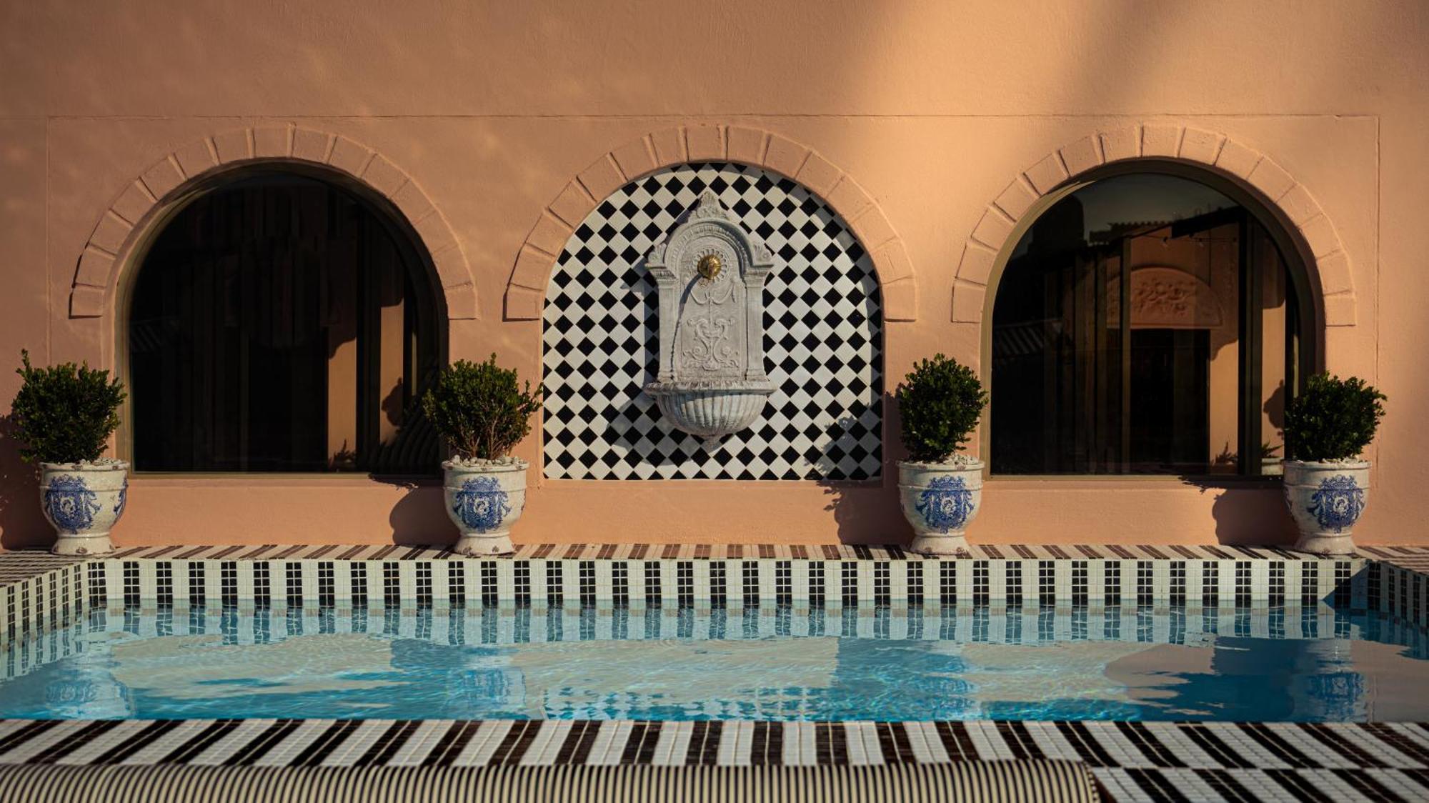 Hotel The Trade Boutique 4*